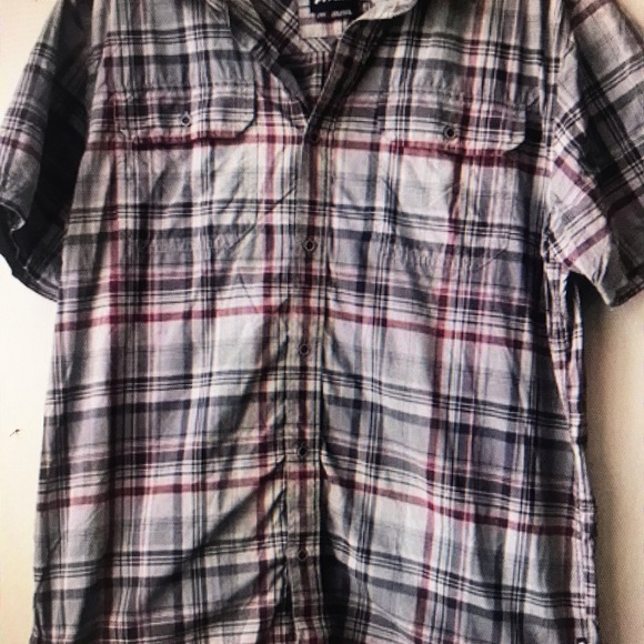 Old Navy Gray and Red Casual Button Down Shirt - Picture 1 of 2